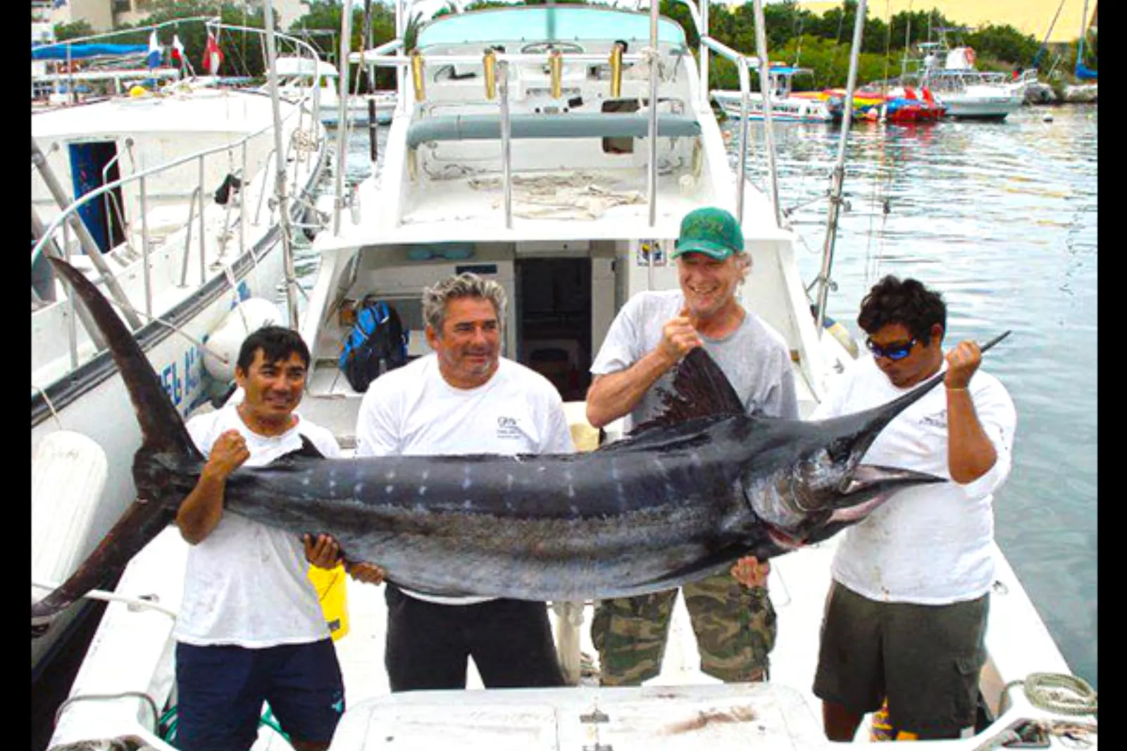 Cozumel Hochsee-Angelcharter-Erlebnis - Photo 4
